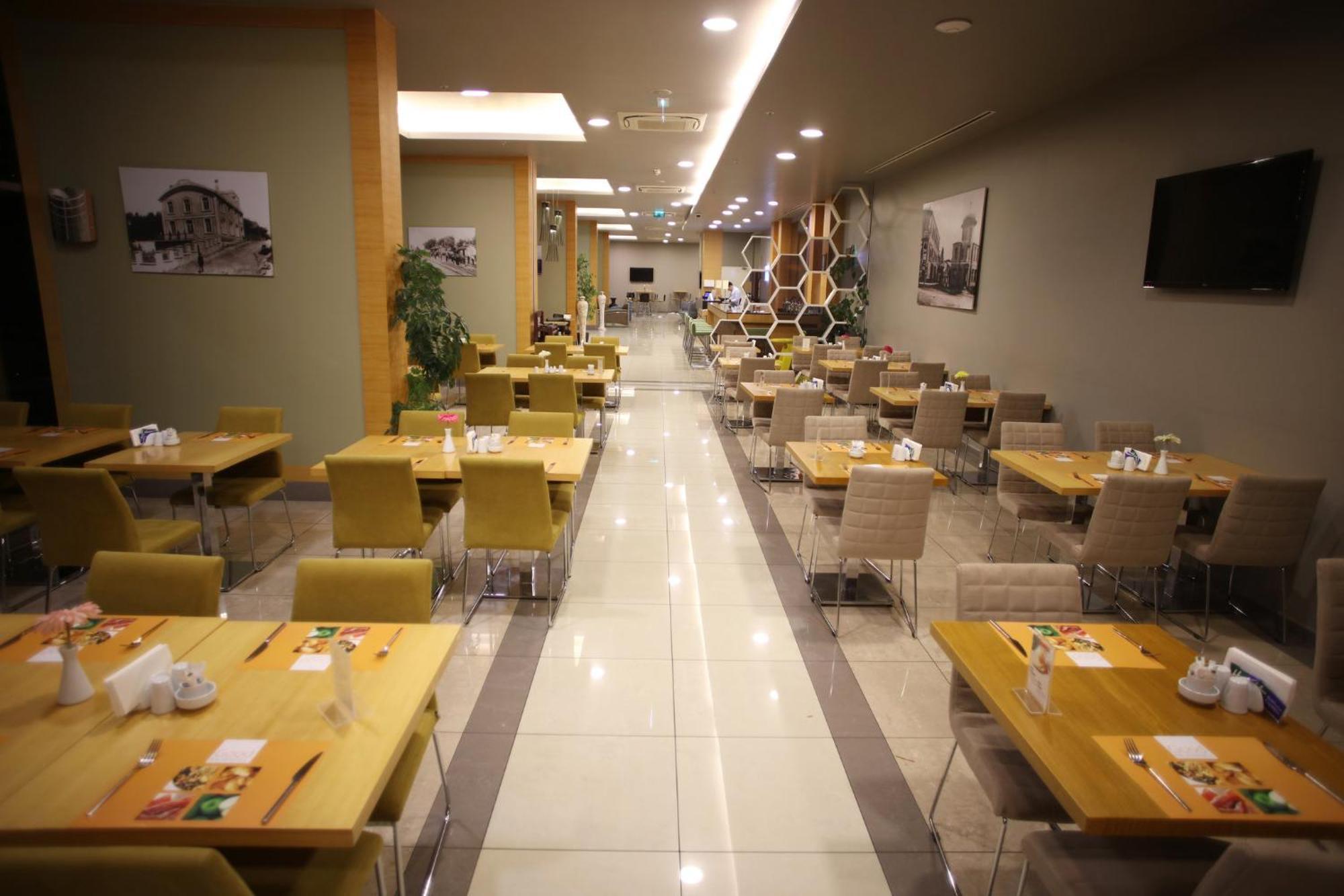 Holiday Inn Express Manisa-West By Ihg Exterior foto