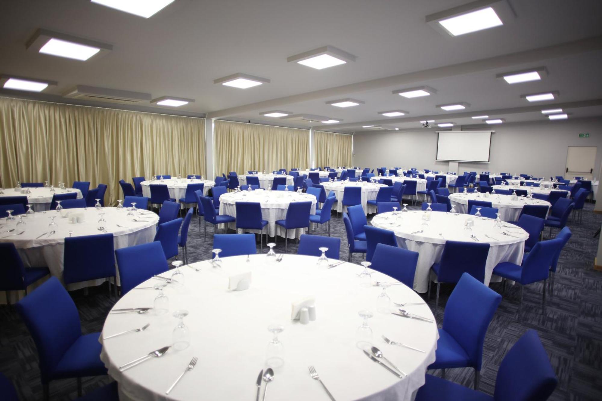Holiday Inn Express Manisa-West By Ihg Exterior foto