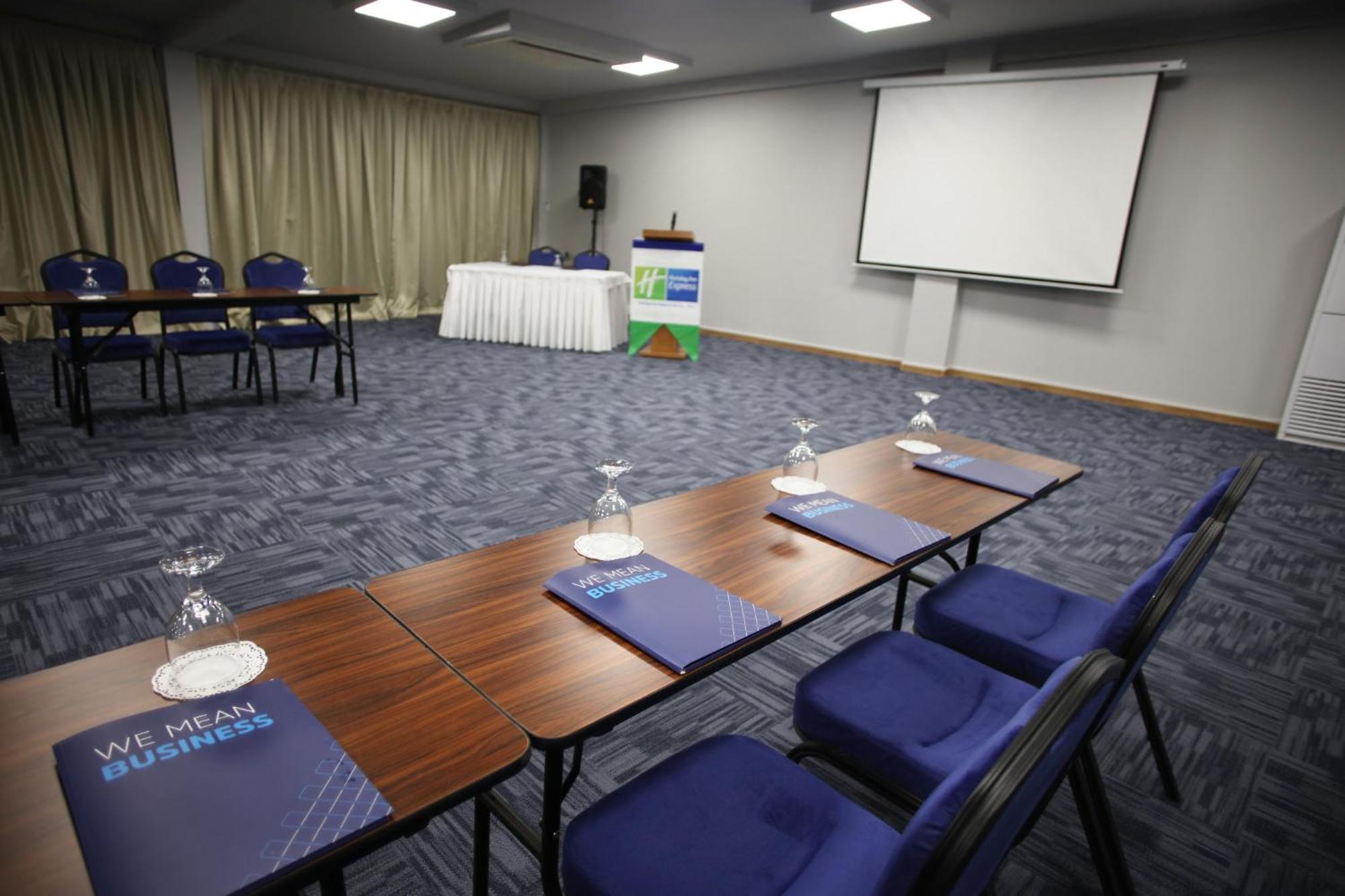 Holiday Inn Express Manisa-West By Ihg Exterior foto