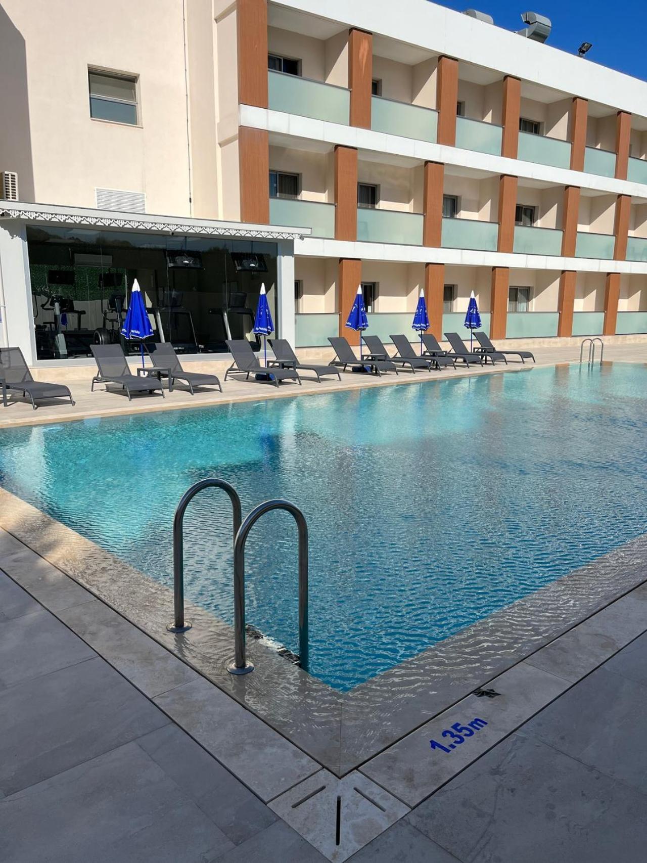 Holiday Inn Express Manisa-West By Ihg Exterior foto