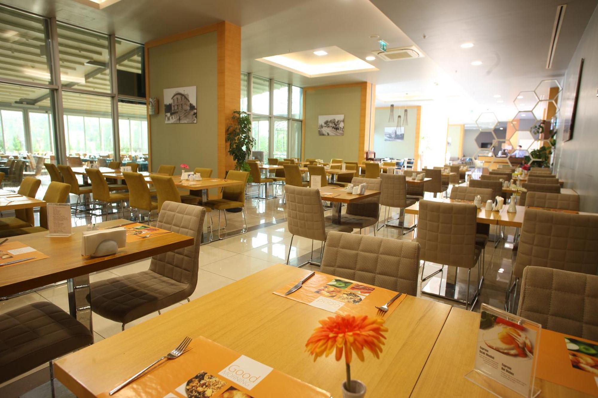 Holiday Inn Express Manisa-West By Ihg Exterior foto