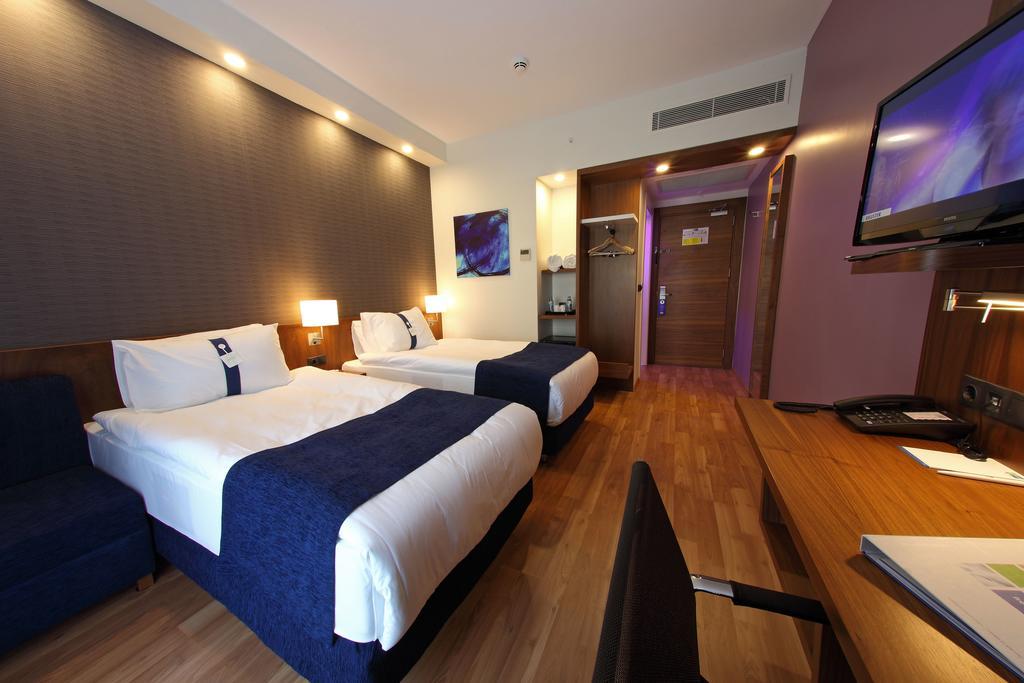 Holiday Inn Express Manisa-West By Ihg Exterior foto