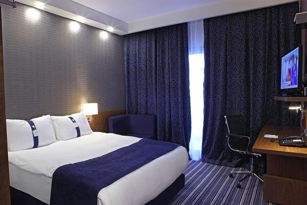 Holiday Inn Express Manisa-West By Ihg Exterior foto