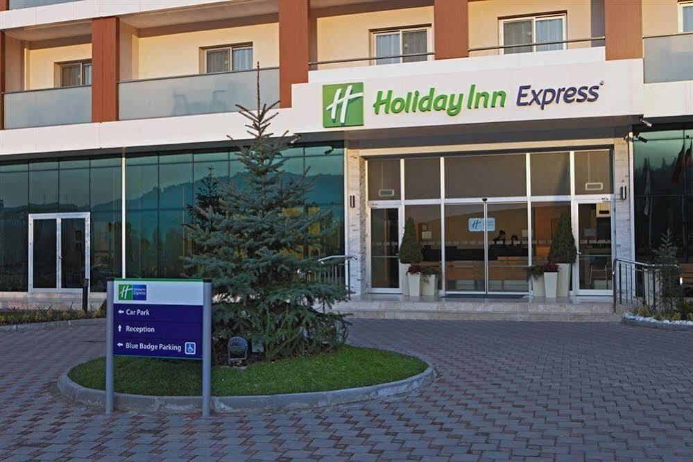 Holiday Inn Express Manisa-West By Ihg Exterior foto