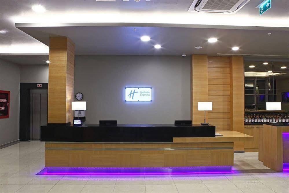Holiday Inn Express Manisa-West By Ihg Exterior foto